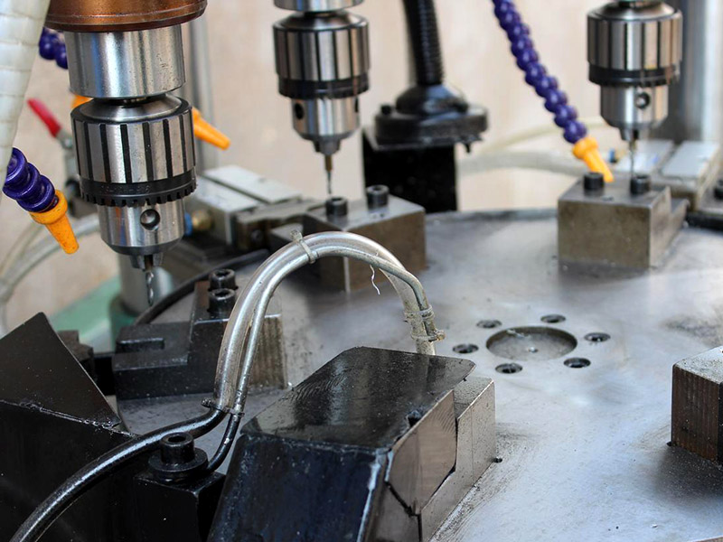 鉆攻機(jī)攻絲要不要加油？